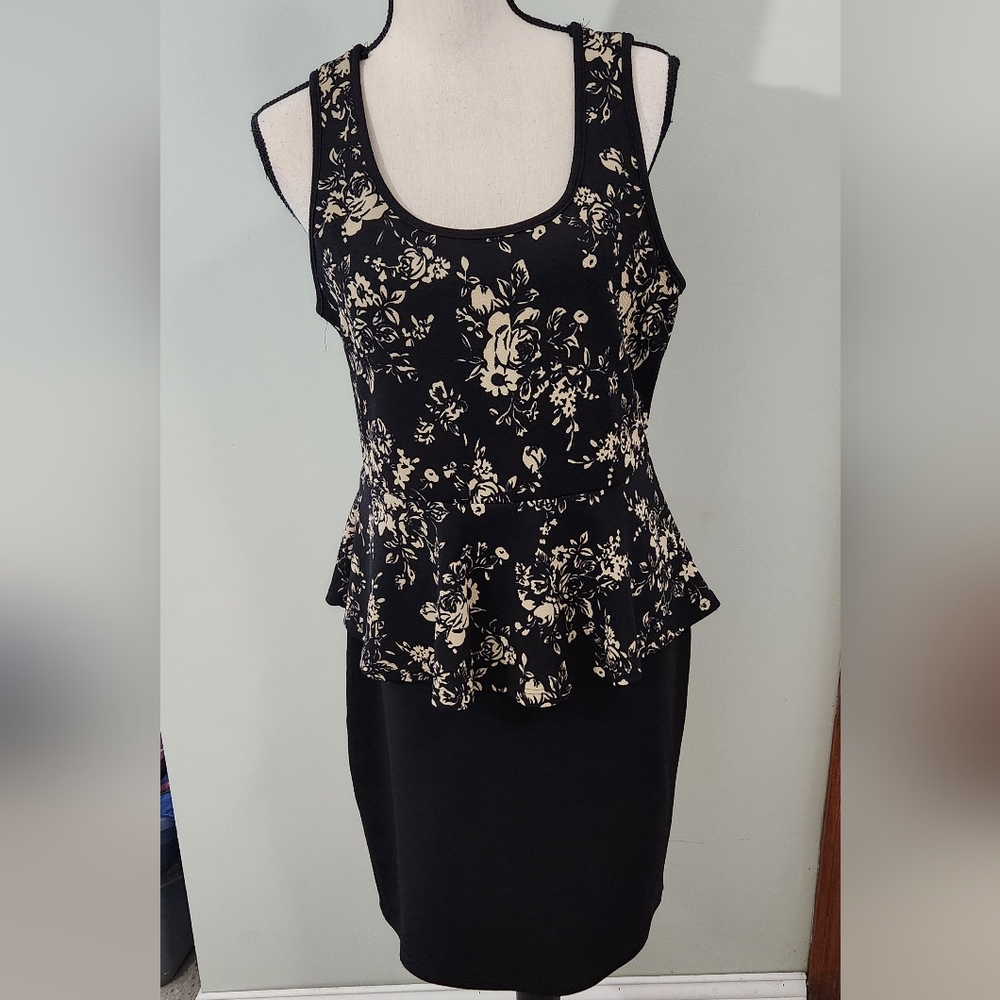Fashion Gold peplum floral dress - Picture 3 of 7